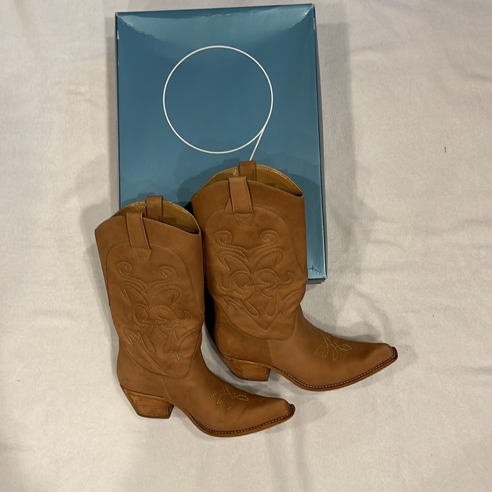Nine West Western Boots Women's SIze 9 1/2, Style Madeira, Tan Nubuck, Used
